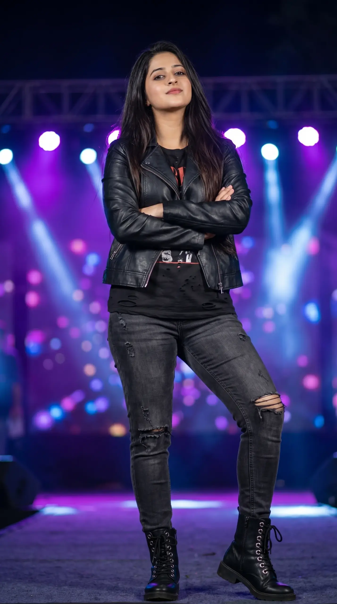 Same person as 202604112319 scaled